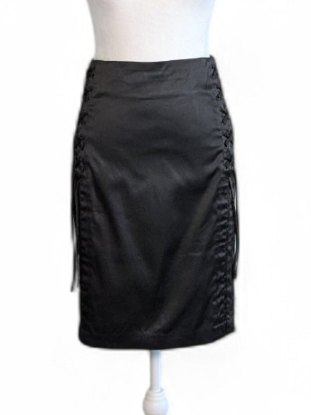 CHARLOTTE RUSSE Women's Satiny Pencil Skirt  Size S  Black NWOT